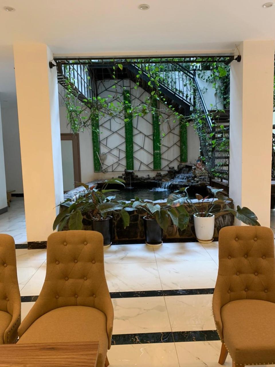 Hoa Hong Hotel Son La Esterno foto